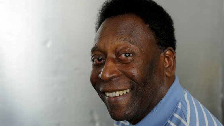 Pelé está internado em São Paulo