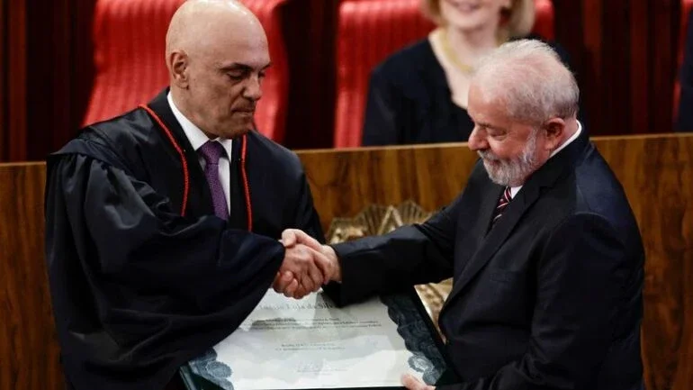 Moraes diz que diplomação atesta vitória da democracia e garante responsabilização por discurso de ódio