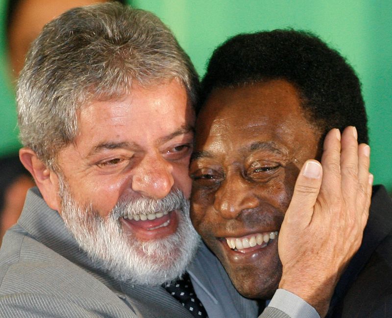 Pelé era petista? Visita de Lula ao velório do Rei do Futebol levanta curiosidades na web