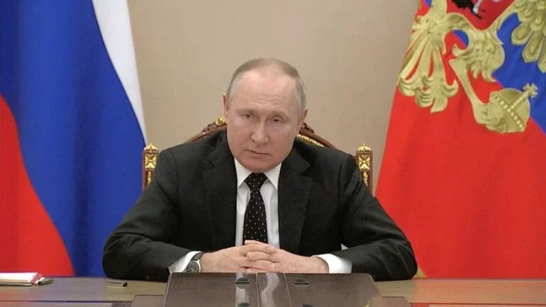 Putin diz que operação russa na Ucrânia está correndo dentro do planejado