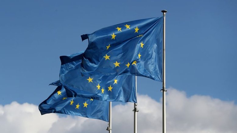 UE aprova nova rodada de sanções à Rússia contra setores de energia, aço e defesa