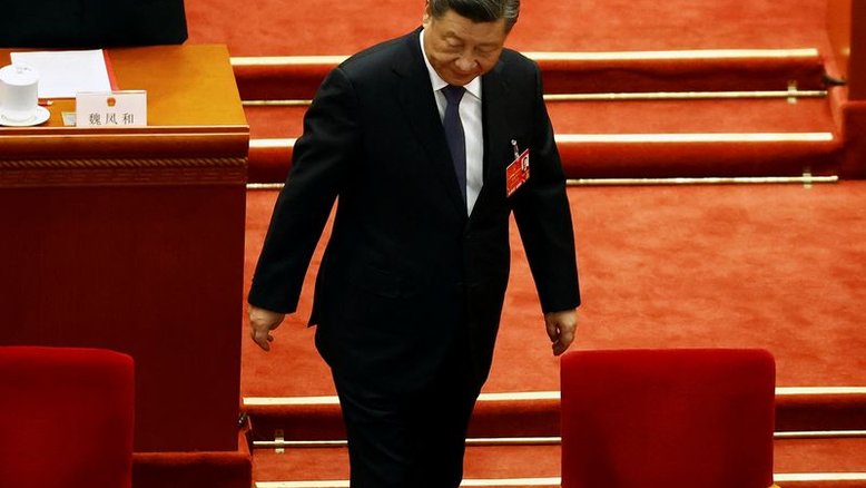 Presidente da China diz que guerra na Ucrânia deve acabar, mas não culpa Rússia