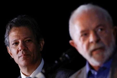 Mercado recebe Lula com dólar em alta e tombo nas ações da Petrobras por receio com rumos da economia