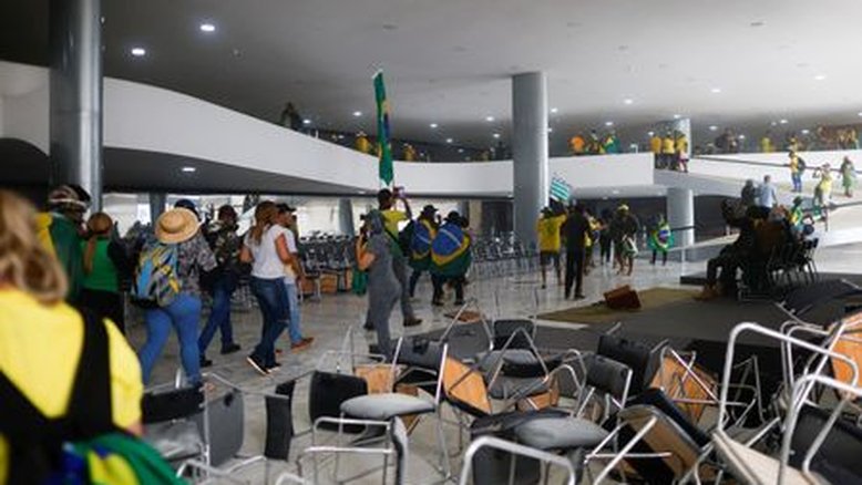 Falha do Exército na segurança do Planalto entra na avaliação do governo federal sobre erros no 8 de janeiro