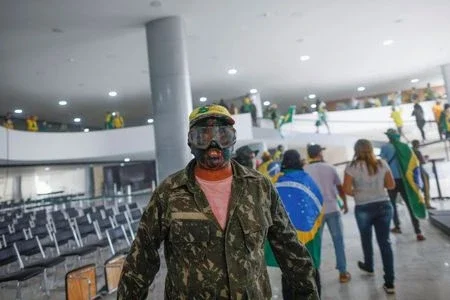 STF confirma prisão de Torres e afastamento temporário de Ibaneis por 9 votos a 2