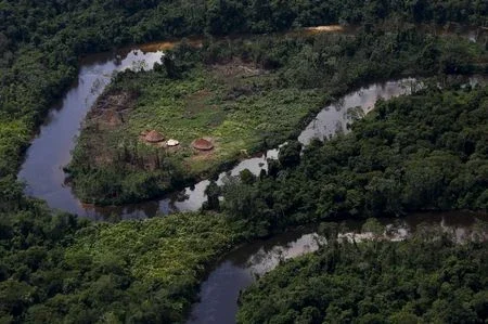 Região dentro do Território Yanomami parece "campo de concentração", diz secretário de Saúde Indígena