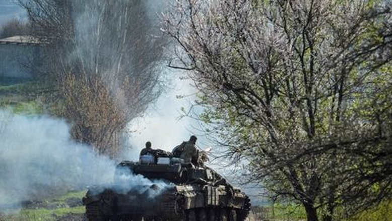 Kiev nega alegação sobre captura de Bakhmut, Rússia diz que forças estão avançando
