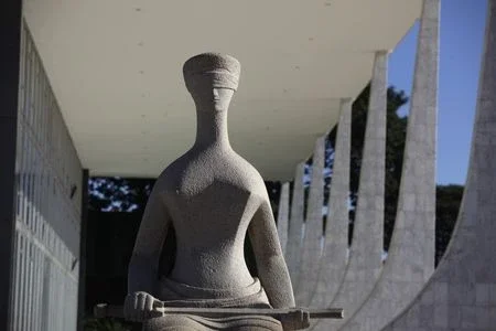 STF: por lá, não vale o que vale no Brasil real