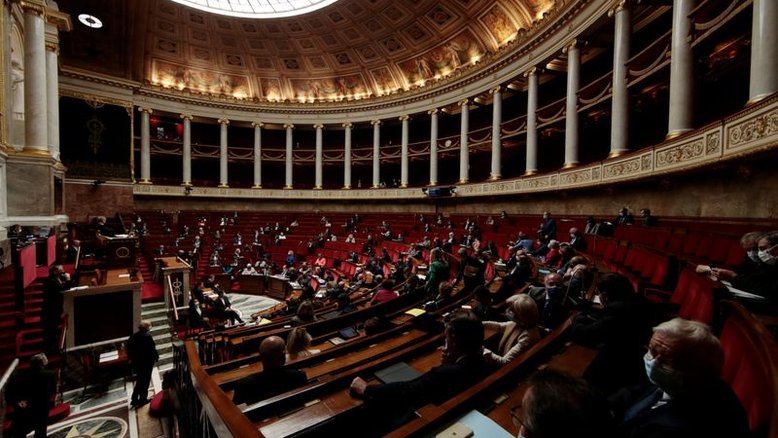 Parlamento da França aprova projeto de lei climático em busca de economia verde