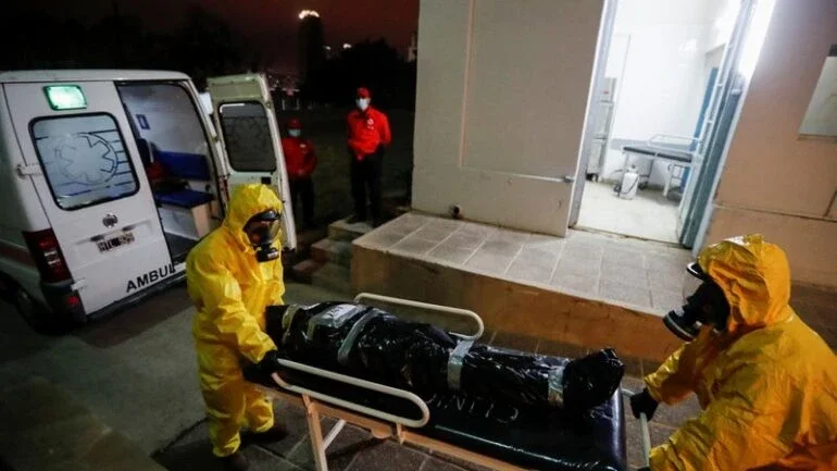 Argentina supera 100 mil mortes por Covid-19 em meio a crise econômica
