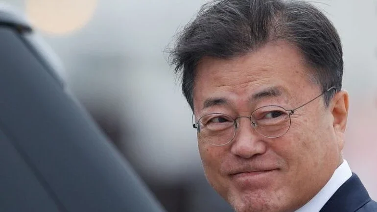 Presidente sul-coreano cancela viagem a Tóquio após declaração "inaceitável" de diplomata