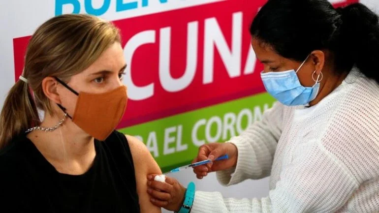 Argentina anuncia reabertura parcial de atividades; atinge 5 milhões de casos de Covid
