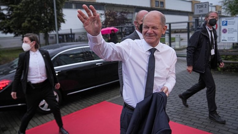Social-democratas avançam na Alemanha em novo revés para partido de Merkel