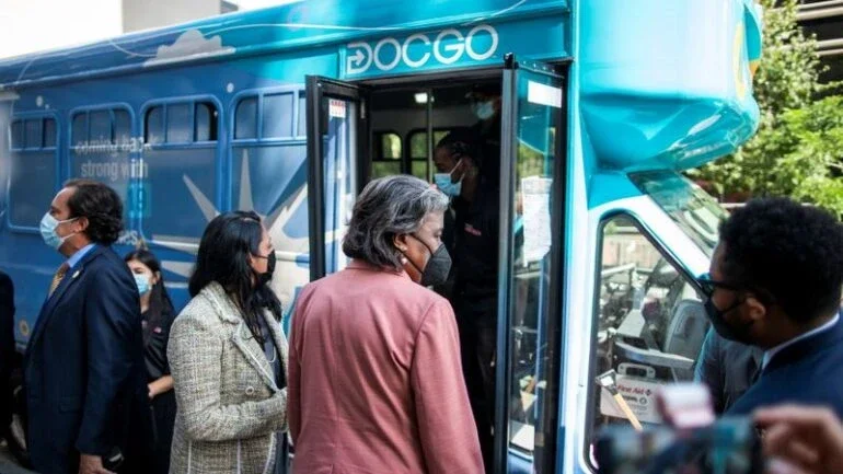 Ônibus da vacina busca evitar transmissão da Covid em Assembleia da ONU