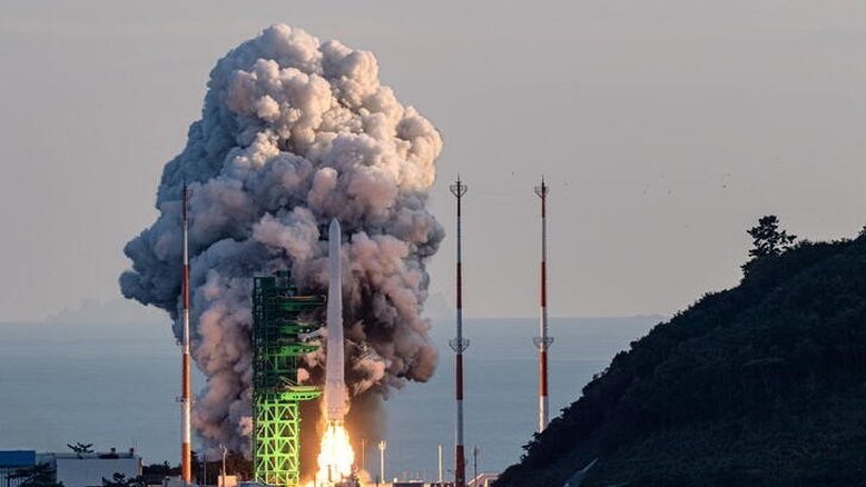 Presidente da Coreia do Sul promete "era espacial" após fracasso de foguete
