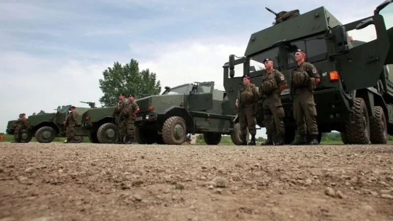 UE quer ter força militar de mobilização rápida sem EUA até 2025, diz documento