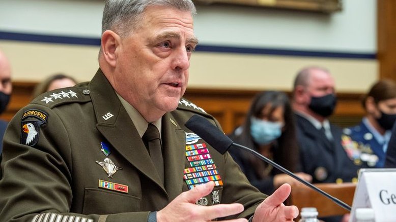 General dos EUA vê "muita preocupação" com atividades militares russas perto da Ucrânia
