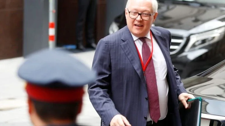 Rússia e EUA devem ter nova conversa sobre disputa diplomática até fim do ano, diz Ifax