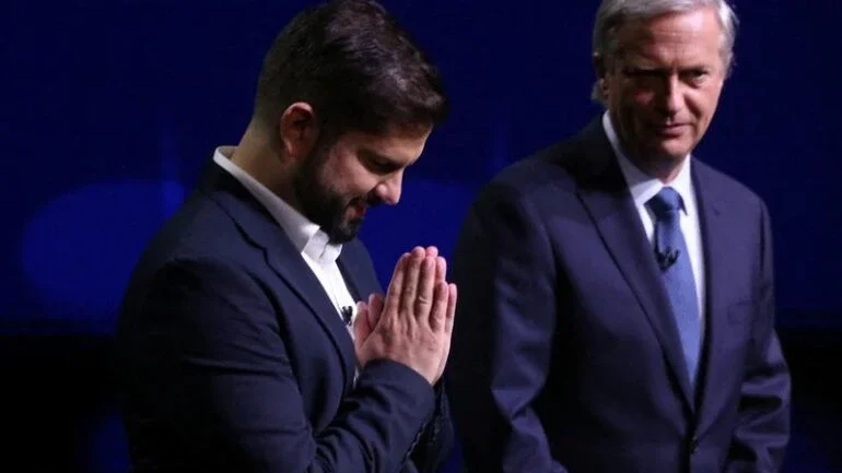 Pesquisa aponta eleição apertada no Chile antes de 2º turno polarizado