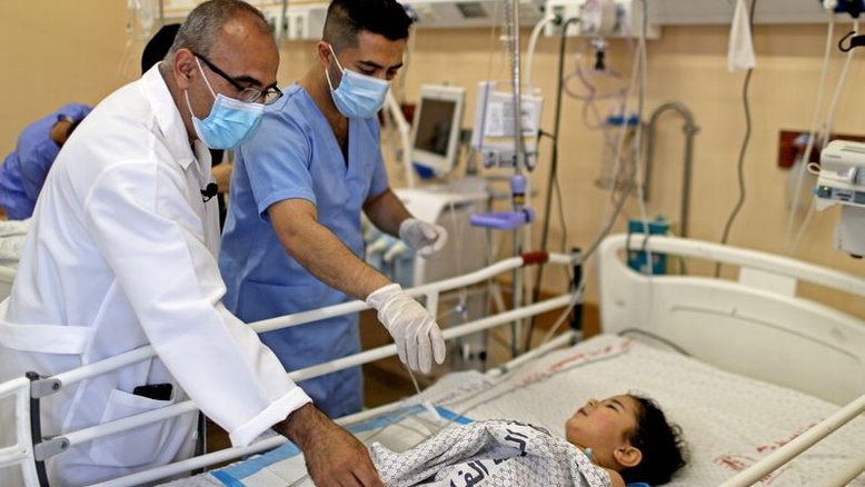Covid e conflito: Hospitais de Gaza estão sobrecarregados em duas frentes