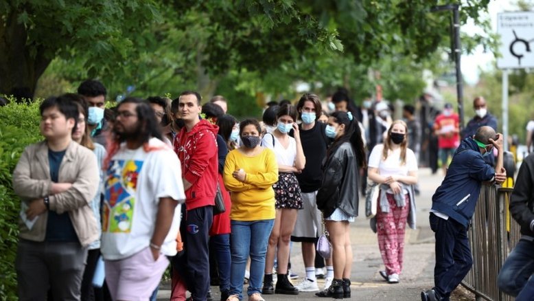 Reino Unido registra maior aumento diário nos casos de Covid desde 19 de fevereiro
