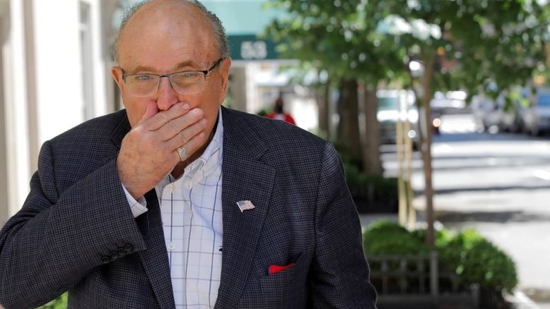 Licença de advocacia de Rudy Giuliani é suspensa após acusações falsas sobre eleição de Trump