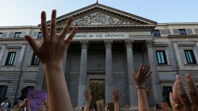 Espanha diz que sexo não consensual é estupro e endurece leis contra violência sexual