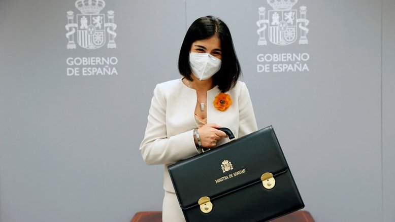 Estudantes espanhóis voltam às aulas após recesso de final ano, apesar da Ômicron