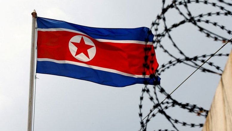 Coreia do Norte dispara dois mísseis e alerta contra pressão dos EUA por novas sanções