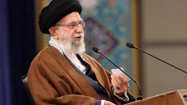 Irã não busca armas nucleares, precisa de energia atômica, diz Khamenei