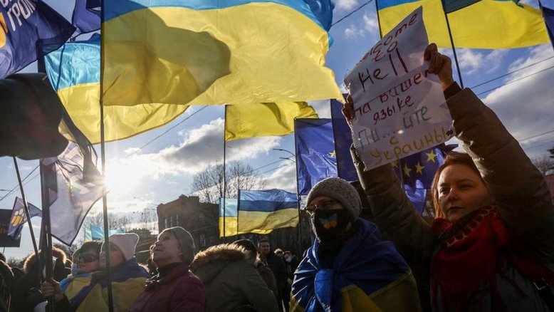 Ucrânia faz apelo para que seus cidadãos deixem a Rússia