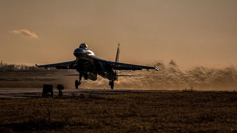 Ucrânia mantém "maioria significativa" de seus aviões militares, dizem EUA