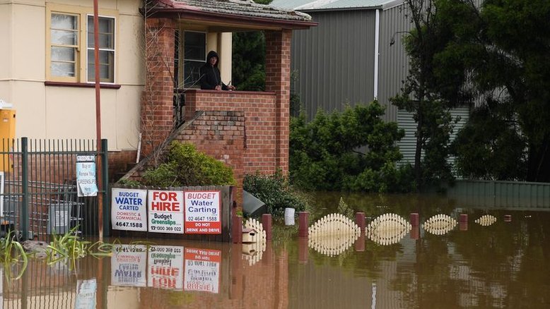 Chuvas fortes causam inundações na Austrália e forçam fuga de moradores