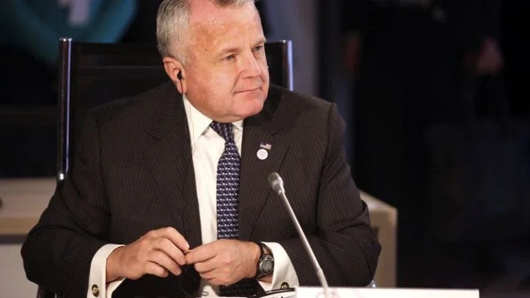 Não feche a embaixada, diz embaixador dos EUA à Rússia