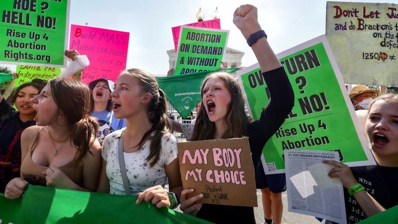 Proibição de aborto na Flórida viola liberdade religiosa de judeus, diz processo