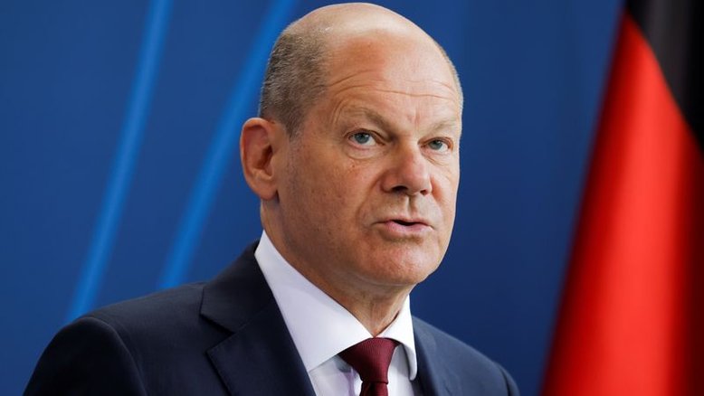 Putin teme “faísca de democracia”, diz chanceler alemão Scholz
