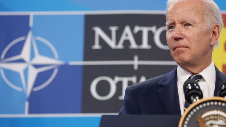 Biden oferece mais ajuda militar à Ucrânia enquanto Otan se prepara para conflito longo