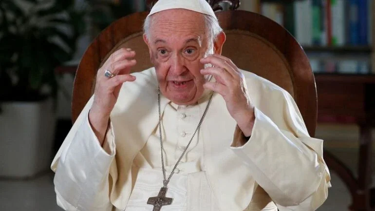 Papa Francisco no comitê de paz na Ucrânia
