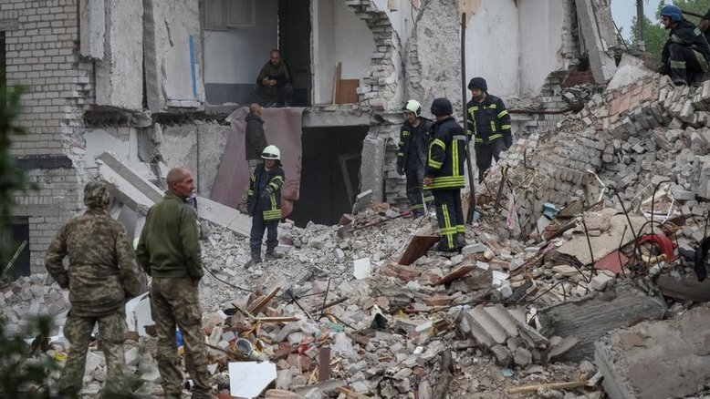 Ucrânia: sobe para 30 número de mortos em ataque russo a bloco habitacional