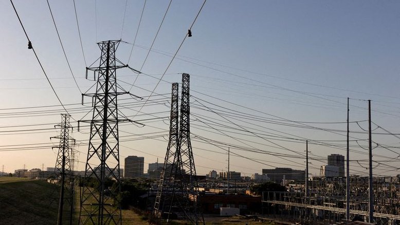 Rede elétrica do Texas evita apagões com cortes voluntários em meio ao calor escaldante
