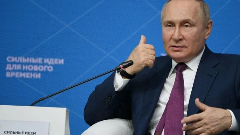 Kremlin rejeita rumores sobre saúde de Putin, diz que ele está bem