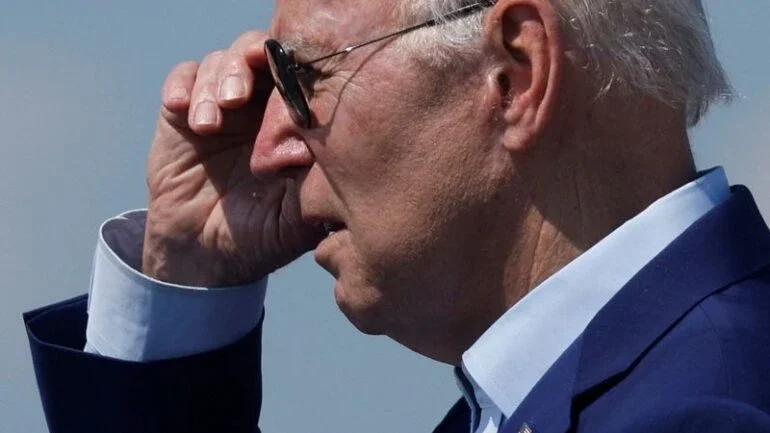 Biden melhora, mas sintomas leves de Covid-19 persistem, diz Casa Branca