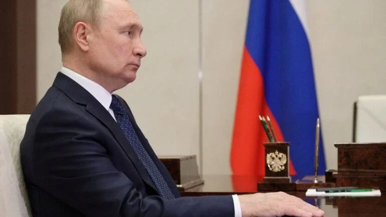 Putin não irá a funeral de ex-premiê japonês, diz Kremlin