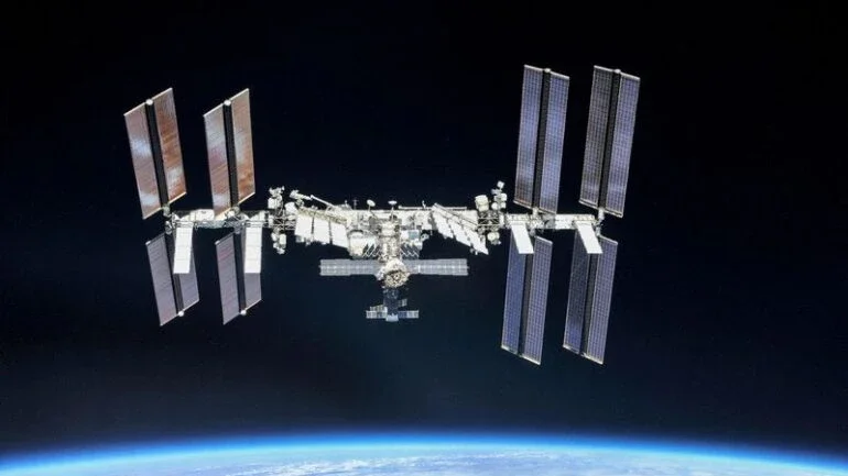 Rússia sinaliza saída da estação espacial, mas Nasa diz que ainda não é oficial