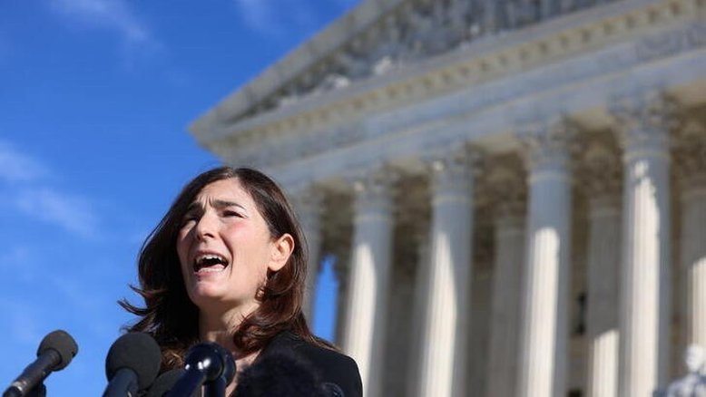 Biden indica advogada de direito ao aborto no caso da Suprema Corte para ser juíza federal