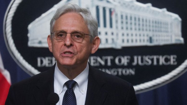 EUA confirmam busca na residência de Trump e pedem que tribunal divulgue mandado