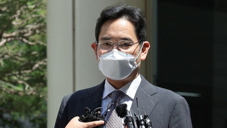 Coreia do Sul concede indulto a executivo da Samsung para ajudar a combater crise econômica