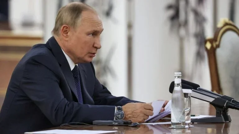Forças russas se reforçam após revés na Ucrânia e Putin agradece Xi