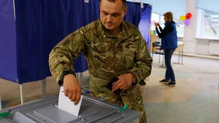 Procuradores de Moscou nas regiões ocupadas da Ucrânia relatam votação expressiva para se juntar à Rússia