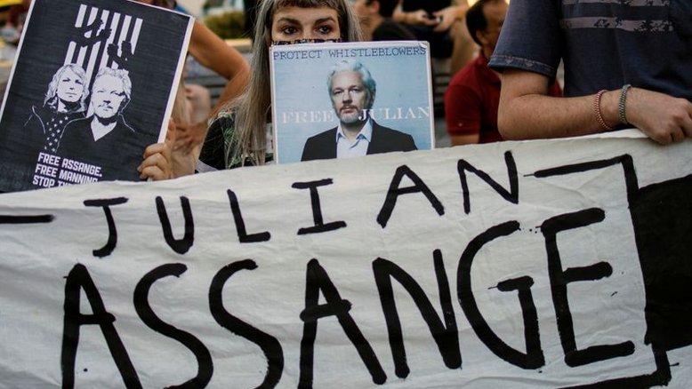 "Correção política" é necessária para Julian Assange, diz advogada